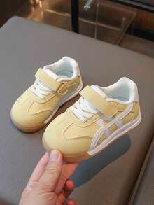 A Pair Of New Autumn Children's Fashionable Sneakers Simple Girls' Casual Shoes Flat Soles, Suitable For Outdoor Wear Boys' Shoes With Any Clothing, Anti-Slip And Durable Soles Are Suitable For Walking And Running, Etc.