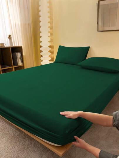 1pc Solid Color Dark Green Fitted Sheet, Mattress Protector, Mattress Cover For Bed, Bed Sheet, Soft And Breathable, For All Size Bed -Twin, Full, King, Queen Size Sheet Deep Pocket Up To 11.8 Inch Home Textile