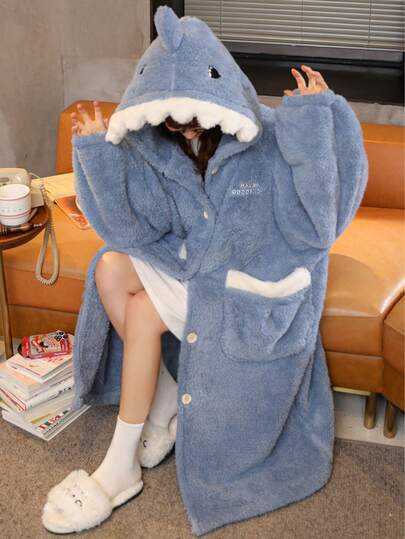 Women's Cozy Shark Themed Coral Fleece Robe - Cute, Thick, Warm Winter Loungewear With Pockets,Comfortable Flannel, A Must-Have For Halloween And Christmas, Nightgown, Warm And Cold-Proof