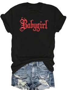 [Camiseta de Moda Casual] Camiseta suave y cómoda para mujer - Camiseta de manga corta de cuello redondo con fuente gótica "Babygirl" en rojo, regalo perfecto para la abuela y la mamá, uso casual de primavera y verano - Negro - Ver 1