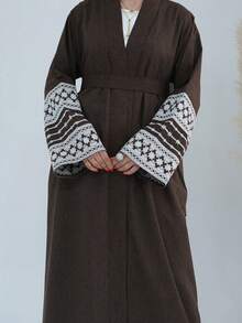 1 件纯色轻便透气合身长袍，带有优雅的刺绣，适合女性春、夏、秋季日常穿着 - 彩色 - 查看 2