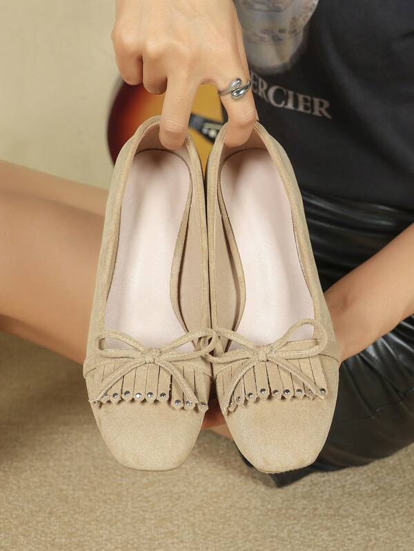 Klassische High Heels aus PU-Leder mit quadratischer Zehenpartie für Damen, Farbblock-Aushöhlungsdesign, hochwertige Damenschuhe aus Lycra-Stoff mit Schleifendekor, goldene Damenschuhe mit offener Kreisschnalle und dickem Absatz, geeignet für draußen und den Alltag, elegante Ballerinas in Aprikosenbraun für Damen, geeignet für alle Jahreszeiten