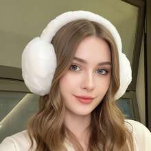 Protetores auriculares dobráveis de cor sólida para mulheres, protetores auriculares portáteis, modernos e acolchoados, na cor branca.