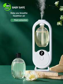 Un diffuseur d'arômes intelligent blanc, diffuseur d'huiles essentielles pour la maison au design minimaliste et moderne, avec 5 modes de fonctionnement et un éclairage ambiant romantique et coloré. Rechargeable par USB. Disponible avec un choix de sets d'huiles essentielles parfumées de 1 ou 3 bouteilles. Convient pour les chambres à coucher, les salons, les bureaux, les pièces pour animaux de compagnie et la désodorisation de la salle de bain. Également idéal comme décoration de fête, décoration d'intérieur ou cadeau de Noël.