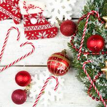 24/12 buc decorațiuni de Crăciun roșii și albe din bastoane de bomboane, bastoane de bomboane din plastic răsucite agățate decorațiuni pentru bradul de Crăciun, potrivite pentru decorarea casei de Crăciun de Anul Nou cadouri de petrecere, lungime 15 cm, ornamente suspendate pentru bradul de Crăciun, decorare de fundal pentru cameră, decorare de Crăciun pentru ferestre acadea din bastoane de bomboane