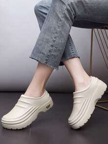 W 1 双女士防滑、防水、防油冬季毛绒内衬保暖耐用冬鞋，适用于厨房、酒店、食品厂工作