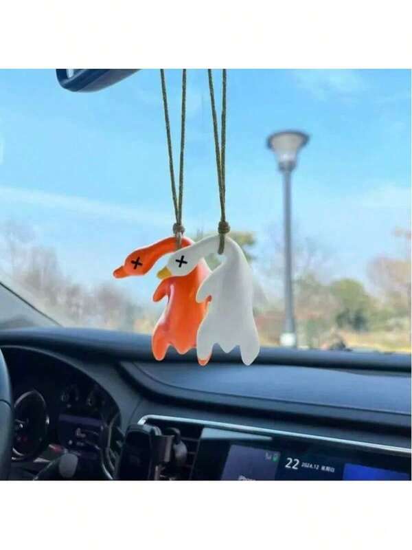 1pc Color Changing Roasted Duck - Changes Color When Exposed To Sunlight/UV - Cute Duck Design - Fun Small Pendant, Animal Model Toy, Vehicle Decor, Cute Keychain - Birthday, Christmas Gift - Perfect Present