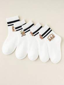 5 pares de calcetines de moda para niños con lindos diseños de capibara. Calcetines de tubo medio con elementos de dibujos animados de capibara, adecuados para niños y niñas en todas las estaciones. Incluye calcetines de tobillo con volantes, calcetines de burbuja y calcetines de burbuja con volantes con diseños de capibara.