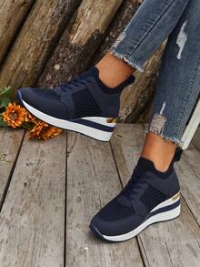 Nuevos zapatos deportivos casuales de mujer con cuña y cordones para primavera/otoño 2025