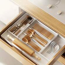 Expandable Drawer Organiser – Adjustable Kitchen Utensil Tray For Forks, Spoons, Knives And Chopsticks, Multi-Compartment Divider, Durable Plastic, Space-Saving Design (Height Under 27cm), Kitchen Storage | Modern Kitchen Accessory | Multi-Purpose Organiser For Drawers And Tables