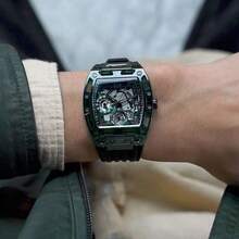 Guess 1 PIEZA Reloj de cuarzo para hombre, esfera multicolor, reloj cuadrado pequeño con tecnología, diseño hueco, que muestra un hombre, versátil y de moda, adecuado para uso diario, como regalo, día conmemorativo GW0499G2/GW0499G3/GW0499G4/GW0499G5/GW0499G6/GW0499G7/GW0499G8