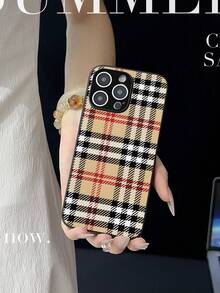 1件装黑色奢华复古格子PU皮革印花防震磨砂手机壳，创意时尚设计，男女皆宜，是送给朋友、家人、同事、情侣、学生、老师的绝佳礼物，适合生日、节日、春季、复活节等场合，兼容 13/16/15/14/13/12/11/Pro/ProMax/X/XR/XS/XSMAX/7/8/PLUS、Galaxy S25、S25 Ultra、S24 Ultra、S24、S23+、S23 Ultra等，周年纪念派对适用。 - 彩色 - 查看 4