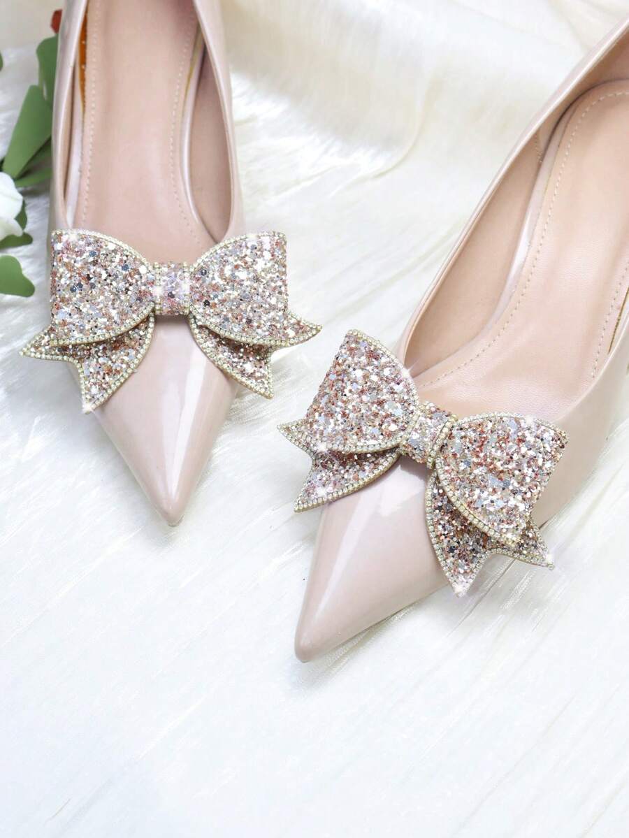 1 对（2 件）可拆卸 DIY 蝴蝶结鞋夹，颜色有黑色、银色、金色、香槟色、杏色、红色，带亮片和水钻，时尚优雅，适合高跟鞋、浅口鞋、平底鞋、婚鞋、办公鞋 - 杏色 - 查看 1