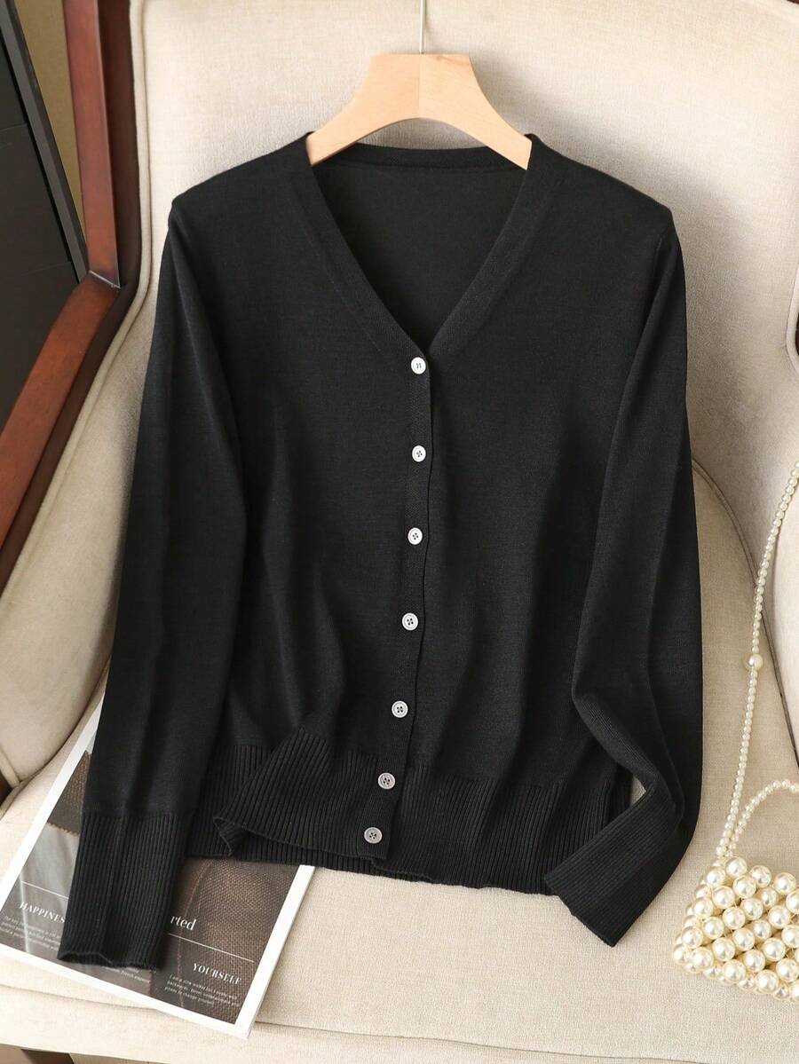 GIGOGOU Plus Size 1XL-4XL Women V-Neck Casual Long Sleeve Knit Cardigan, Spring/Autumn Black Fall