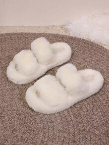 Pantoufles décontractées pour femmes grandes tailles, à bout rond classique et polyvalent, avec une semelle épaisse confortable pour la maison/les vacances. Modèle simple et élégant à double bride augmentant la hauteur, en doux beige fourré.