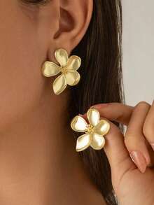 1pair Elegant Flower Retro Design Fashion Statement Earrings For Women,Daily Wear, Party Gifts, Mother's Day Gift