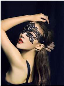 Women's Sexy Half Face Lace Eye Mask, Suitable For Makeup Parties, Role-Playing, Clothing Accessories, Comfortable Wear, Halloween And Christmas Parties, Is The Perfect Gift For Female Friends - Multicolor - View 3