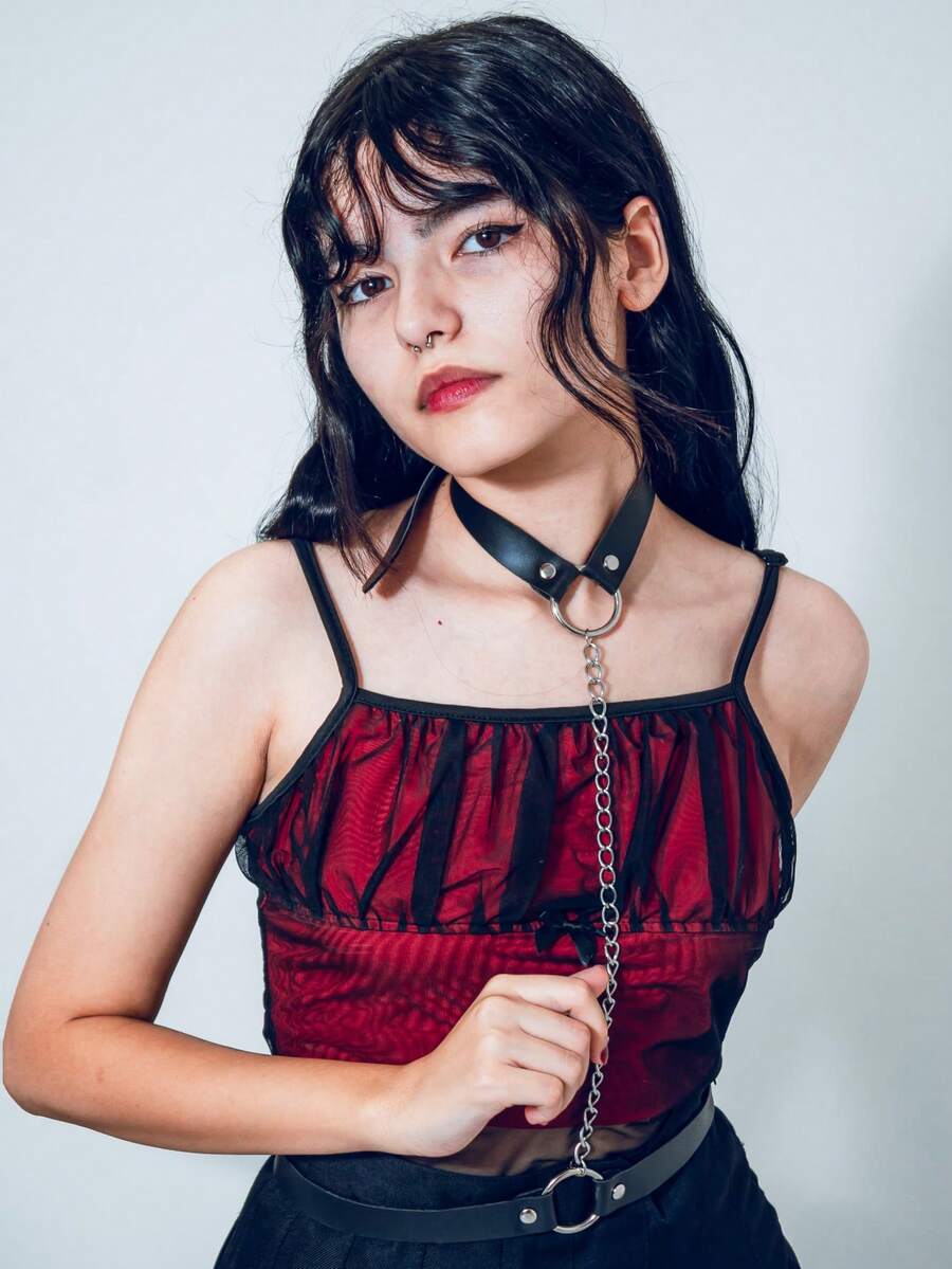 Acessório Harness de Peito para Mulheres Couro Sintético Argolas Choker Cintura Off