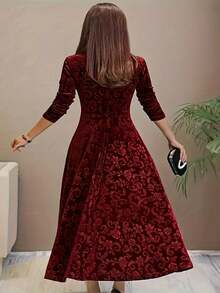 Plus Size Elegant Solid Color Jacquard Long Sleeve Square Neck Dress Spring Vacation - Burgundy - View 4