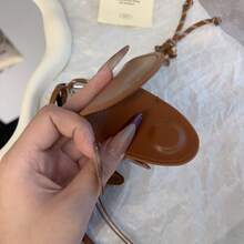 Clip magnétique pour lunettes de soleil  de style couleur café, accessoire classique et polyvalent pour sacs, automne/hiver