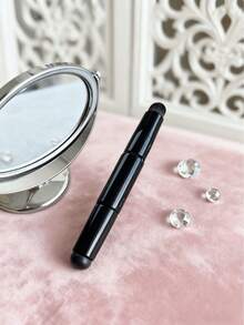 Cepillo de labios de silicona 2 en 1 con tapa, apto para brillo de labios/lápiz labial, aplica el maquillaje de manera uniforme y precisa, cerdas de silicona para un uso fácil e higiénico, cepillo de labios portátil coreano, negro