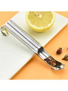 Difusores de té para té suelto, artefacto de acero inoxidable, infusor de tubería creativo, colador de malla con gancho colgante, filtros de mango largo con agujeros finos universales, difusor de intervalo para hojas de té sueltas