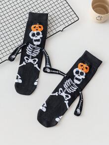 1 Par de Meias Casuais Confortáveis de Halloween com Padrão de Caveira e Abóbora Segurando as Mãos, Cano Médio, para Homens