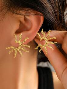 1 Pair Shell Shaped Earrings, Exaggerated Beach & Ocean Elements Series, Retro Classic Fashion Bohemian Resort Style Accessory