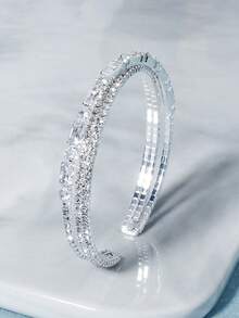 1件装女士奢华不对称水晶闪亮手链，新娘高端婚礼手链情人节配饰