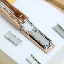 Capybara Capybara Mini Stapler Set Comes With A Box Of Staples. Student Portable Desktop Compact Stapler Multifunctional Binding Machine Suitable For Binding Materials A4 Paper Study Papers, Etc.