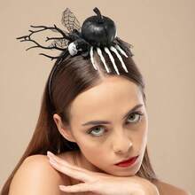 1 Halloween Witch Headband - Gothic Decoration Accessories, Hanging Skeletons And Spider Web Design - Anti-Slip Headband, Suitable For Halloween Costume, Role Playing, Theme Party - Easy Hair Accessories, Halloween Costume, Cosplay Props, Exquisite Details, Horror Ambient, Cosplayer Must-Have