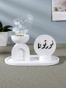 مجموعة من موقد البخور والزخارف الديكورية. حامل البخور، موقد البخور، عطر المنزل، ديكور المنزل. إنه مناسب لديكور المنزل، غرف النوم، غرف المعيشة (كزخرفة مركزية)، المكاتب، أماكن اليوغا، والحفلات، وخلق جو أنيق. كما يمكن استخدامه لديكور المعبد. هذا الموقد العطري هدية مثالية للأعياد، للعائدين إلى المدرسة، كهدية تخرج، أو كهدية للنساء.