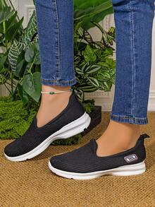 "Export Platform Round Toe Slip-On Sports Shoes Women 2025 Summer Large Size Breathable Running Shoes Soft Sole Casual Lace-Up Lightweight Women" - Black - View 15