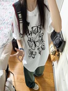 I Like This Simple Print Top With A Beautiful Butterfly. This Cotton Short-Sleeved T-Shirt Is Perfect For A Relaxed Summer Outfit, And Features A Fun, Small-Group Design. 1 Piece.