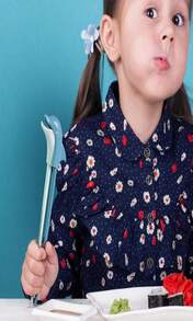 Genuine Fred MUNCHTIME Chopsticks, T-Rex Dinosaur - Picky Eater Solutions - Beginner Kids Reusable Chopsticks - Animated, Interactive Design - Fun Gift &Amp; Stocking Stuffer For Kids - Màu B - Xem 2