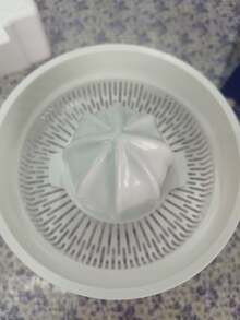 accesorio Oster para Exprimidor de cítricos para licuadoras Oster, compatible con la mayoría de licuadoras Oster, excepto la serie xpert , jarra de 750ml - Blanco - Ver 6