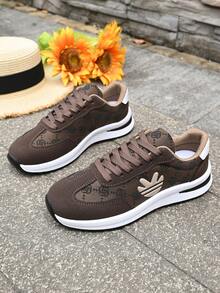 Tênis Esportivos Femininos com Cadarço, Sola Grossa Bico Redondo Respirável, Novos Tênis Casuais Marrons para Outono, Sola Macia, Caminhada, Moda, Uso Diário