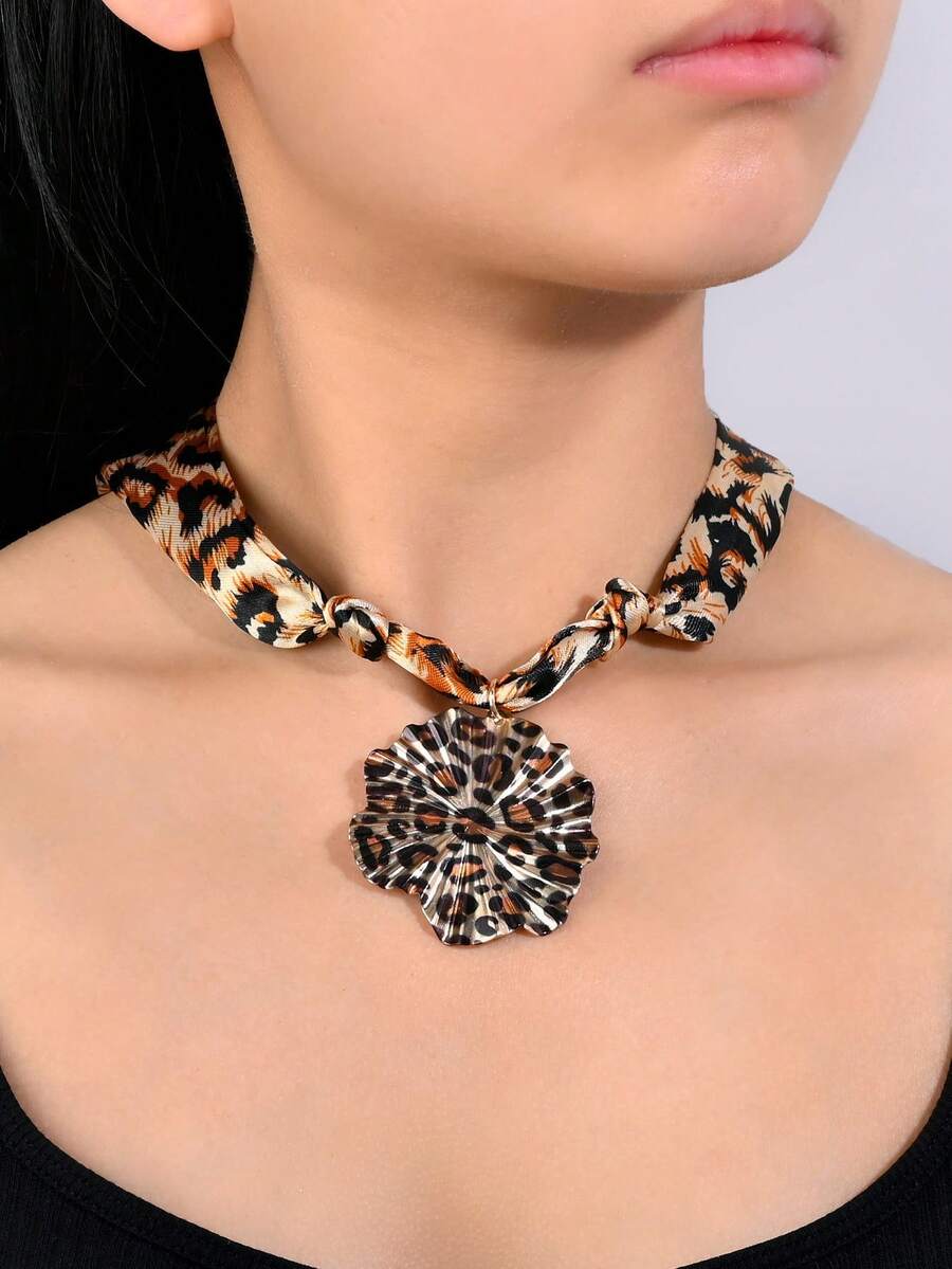 1pc Versatile Minimalist Leopard Print Scarf Necklace, Suitable For Men And Women, Elegant For Holidays, Parties, Daily Wear, Wonderful Gift For Halloween, Christmas, Thanksgiving