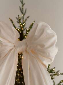 1pc Large Beige Satin Christmas Tree Bow,Wedding Decor Bow,Christmas Decorations,2025 Xmas Aesthetic,Satin Bow Tree Topper-Elegant Christmas Tree Bow In Beige/Red Oversized Bow For Christmas Winter Decor,Room Decor,Home Decor,Door Decor, Decorations Big Bow For Backdrop Birthday Party Room Wall Decor Ribbon Tie Hanging Gift Wall Decor Photo Prop Perfect For Bridal Shower Wedding Party Decor