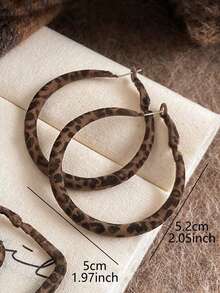 1 对复古别致天鹅绒豹纹几何环形耳环，适合女性日常、通勤、约会、派对、节日佩戴