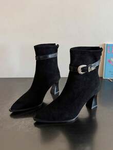 Botas Emagrecedoras Pretas, Botas de Salto Alto Antiderrapantes Estilo Britânico para Mulheres, Botas Curtas Versáteis de Estilo Ocidental com Fivela, Modelo 2025, com Zíper Traseiro, Botas Cano Médio para Senhoras