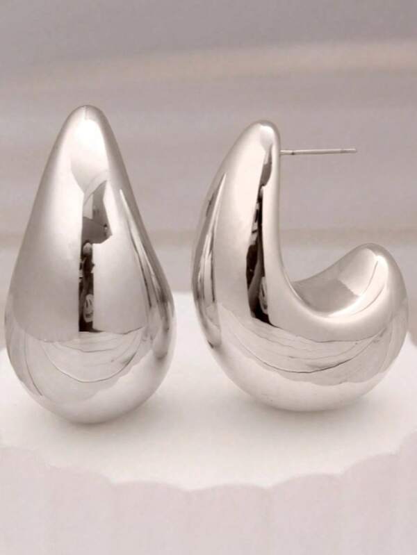 Oversized Teardrop Hoop Earrings For Women, European And American Style, Suitable For Party, Gathering, And Daily Wear
