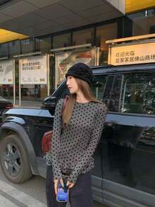 女士甜美风白色波点长袖T恤，荷叶边下摆修身叠穿上衣，轻薄透气，适合秋季和春季穿着 - 碳灰色 - 查看 1