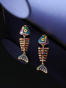Pendientes delicados de cobre con baño de oro de 18K inspirados en el vintage, con diseño esmaltado de esqueleto de pez de colores, decorados con perlas falsas, ideales para la pasarela de moda
