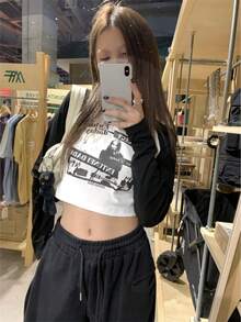 女式休闲短款插肩袖T恤，卡通字母印花，拼色，修身，百搭，春秋季 - 黑與白 - 查看 7