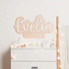 1 件定制姓氏标牌 - 个性化婚礼、周年纪念、乔迁礼物 - 农舍墙壁装饰牌匾 - 木制挂饰 - 定制姓氏展示，适用于客厅、入口、家居 - 乔迁或婚礼礼物 - 易于安装，预钻孔 - 优雅的草书字母 - 耐用装饰、婚礼装饰、经典设计、手工制作、室内设计师、2D 平面、定制姓名木质标牌