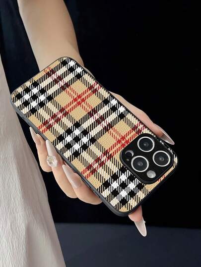 1个奢华复古格子PU皮革印花防震黑色哑光手机壳，创意时尚设计，男女皆宜，是送给朋友、家人、同事、爱人、学生、老师、生日、节日的绝佳礼物，兼容 13/16/15/14/13/12/11/Pro/ProMax/X/XR/XS/XSMAX/7/8/PLUS，Galaxy S25、S25 Ultra、S24 Ultra、S24、S23+、S23 Ultra