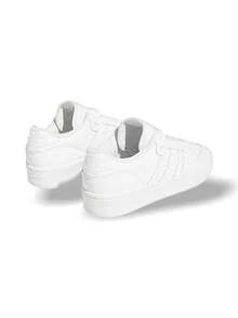 Adidas 阿迪达斯女款休闲运动鞋轻便缓震透气网眼防滑柔软亲肤拼色厚底标志易于清洁跑步健身街头通勤上学日常旅行白色 FV4225 - 白色 - 查看 2