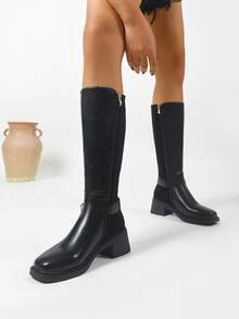 2025 Botas Femininas Cano Alto de Salto Grosso, Bico Redondo, Outono/Inverno Mais Recente, Retalhos de Couro e Camurça, Estilo Ocidental, Confortável, Casual, Elegante, Sexy, Moda, Adequado para Bailes, Festas, Festivais de Música, Passeios ao Ar Livre, Etc.