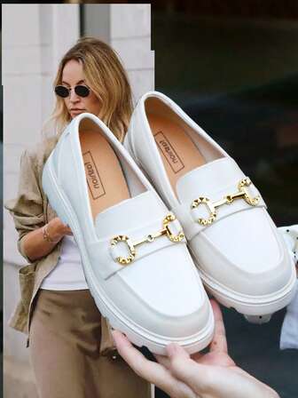 Women's Round Toe Slip-On Metal Chain Loafers, Fashion, Casual, Versatile, Suitable For EU/US Plus Size, Spring/Summer New Arrival Women's Thick Sole Solid Color Leather Flats, Fashionable College Style